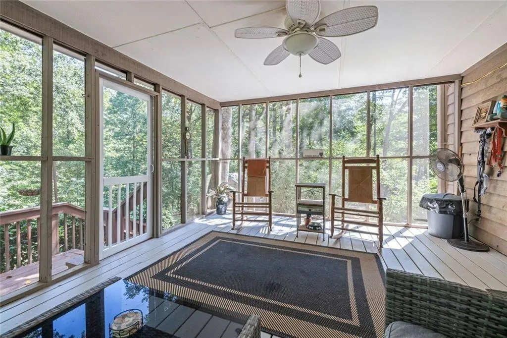 Acworth, Georgia 30102, United States, 3 Bedrooms Bedrooms, ,2 BathroomsBathrooms,Residential,Active,185896