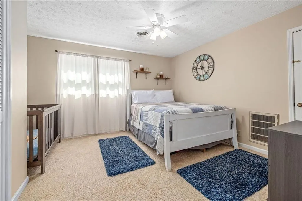 Acworth, Georgia 30102, United States, 3 Bedrooms Bedrooms, ,2 BathroomsBathrooms,Residential,Active,185896