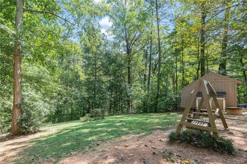 Acworth, Georgia 30102, United States, 3 Bedrooms Bedrooms, ,2 BathroomsBathrooms,Residential,Active,185896