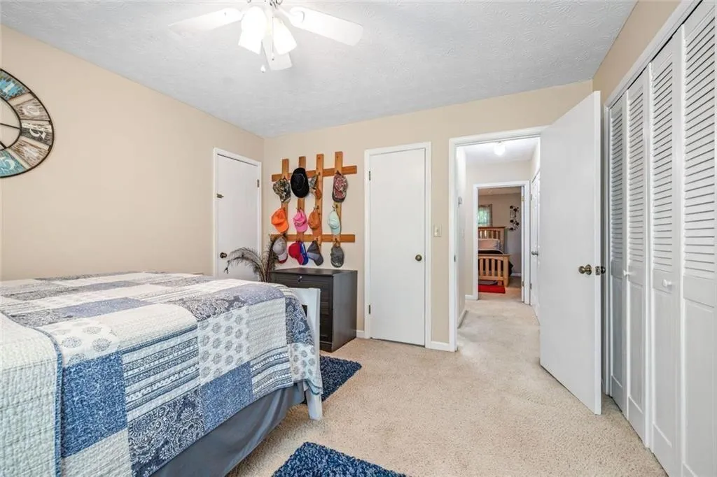 Acworth, Georgia 30102, United States, 3 Bedrooms Bedrooms, ,2 BathroomsBathrooms,Residential,Active,185896