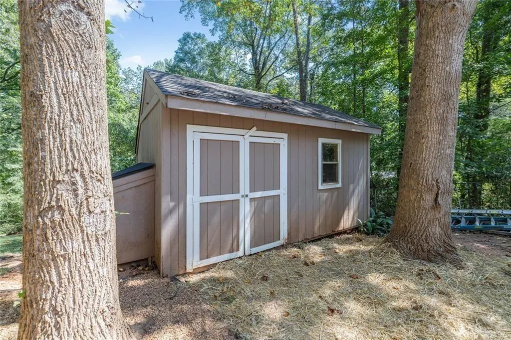 Acworth, Georgia 30102, United States, 3 Bedrooms Bedrooms, ,2 BathroomsBathrooms,Residential,Active,185896