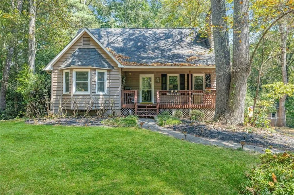 Acworth, Georgia 30102, United States, 3 Bedrooms Bedrooms, ,2 BathroomsBathrooms,Residential,Active,185896