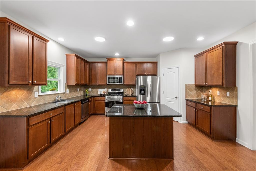 5484 Stone Cove Drive, Atlanta, Georgia image 13