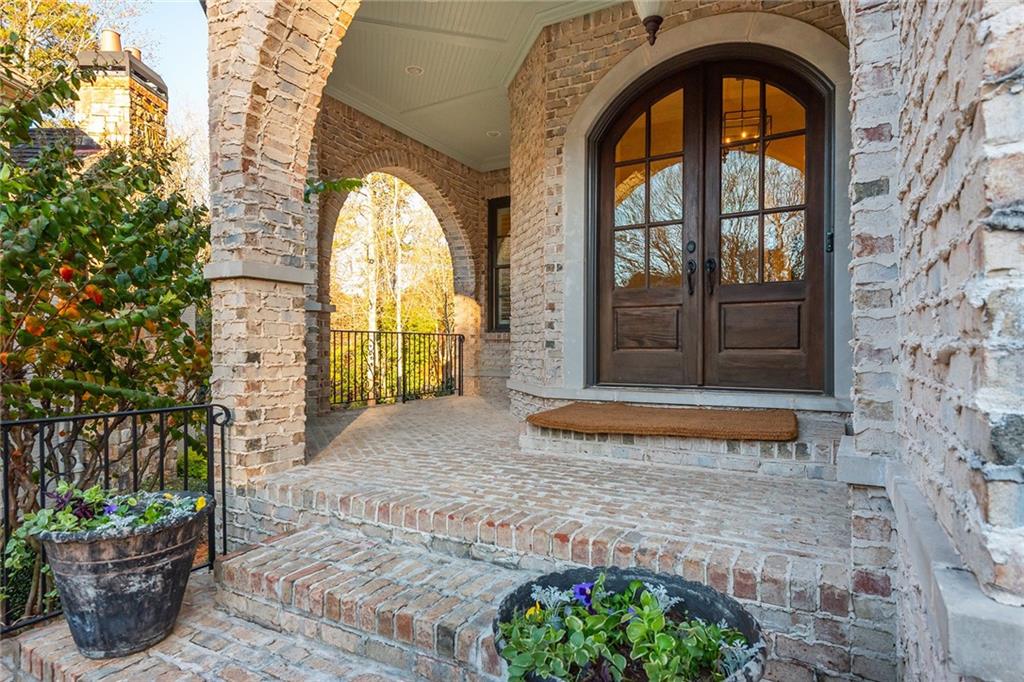 425 Prestwick Court, Alpharetta, Georgia image 3