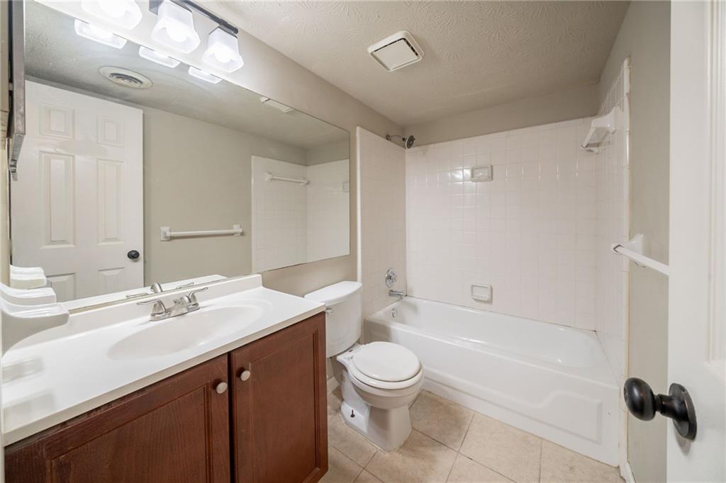2132 Sara Ashley Way, Lithonia, Georgia image 25