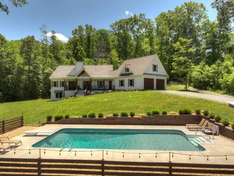 3181 Sugar Creek Road Blue Ridge GA 30513