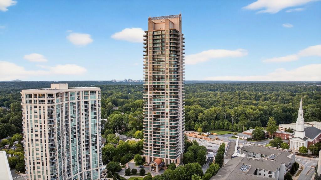 750 Park Avenue NE 25W