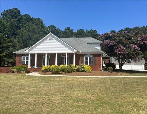 A home in Dacula