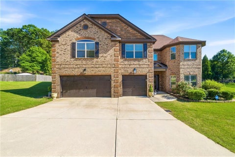 Homes For Sale - 5908 Cliftondale Drive<br/> Fulton County, Atlanta, GA 30349