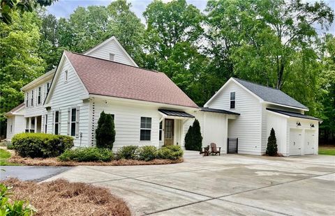 400 N Peachtree Parkway Peachtree City GA 30269