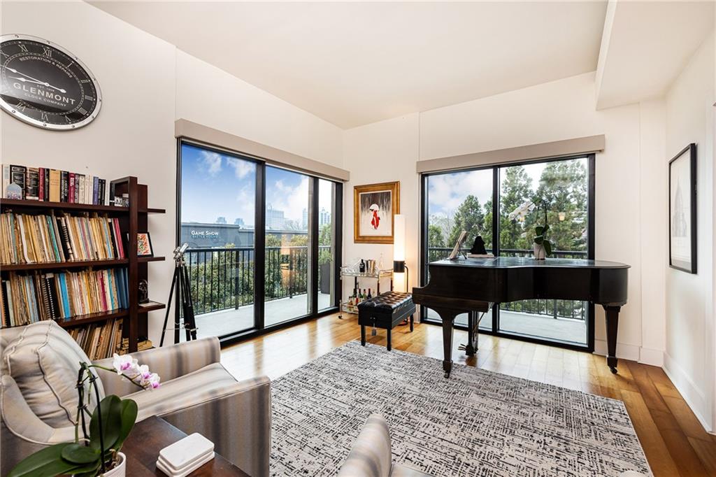 4561 Olde Perimeter Way 401