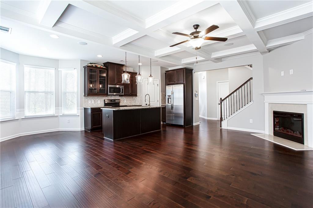 2828 Ellis Pointe Avenue