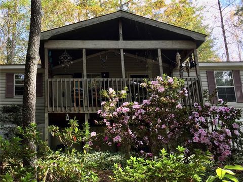 A home in Flowery Branch