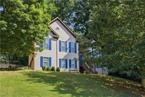 Homes For Sale - 3990 F A A Road<br/> Cumming, GA 30041
