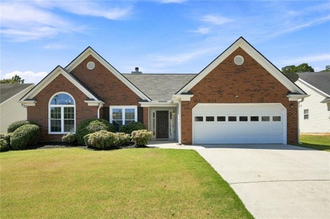 Homes For Sale - 2762 Hillvale Cove Way<br/> Lithonia, GA 30058
