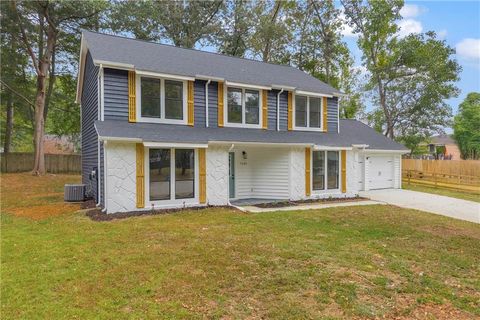 Photo of 5364 Kelleys Creek Drive, Stone Mountain, GA 30088 (MLS # 7662826)