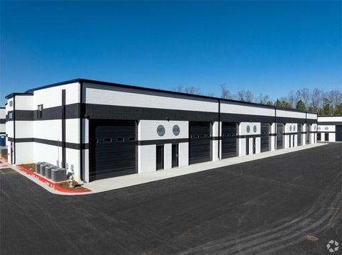 5725 Stables Way 308 Alpharetta GA 30004