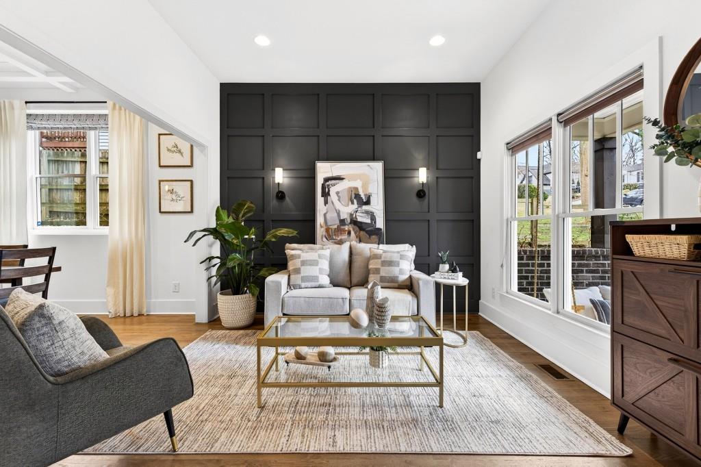 1368 Arnold Avenue NE