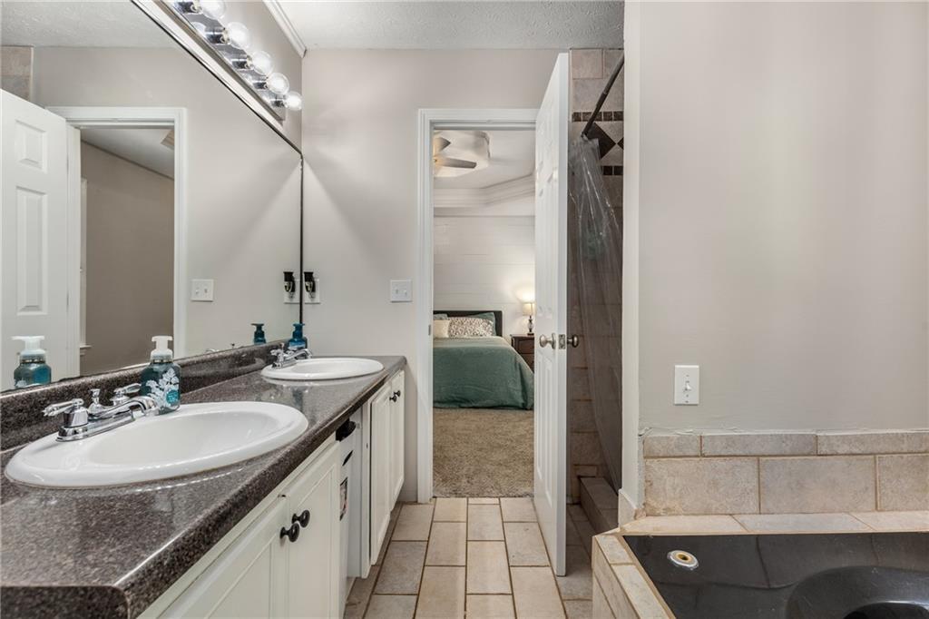 588 Peachtree Drive, White, Georgia image 29