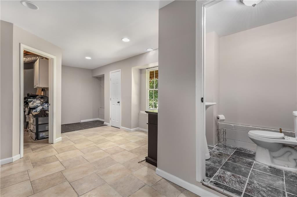 588 Peachtree Drive, White, Georgia image 32