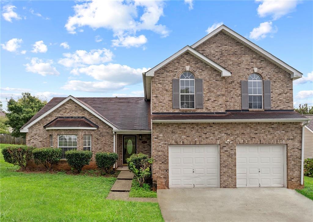Move-in ready, renovated 3BR/2BA home includes granite countertops, stainless steel appliances with built in microwave, new LVP flooring on main and lower level, new carpet upstairs and fresh paint throughout. Nice size lot gives plenty of room for children and your pet to play in the backyard. No HOA!!! Near popular Arabia Mountain walk/bike trails, Stonecrest Mall, minutes to I-20, shopping/restaurants, Rockdale and Henry County borderlines.