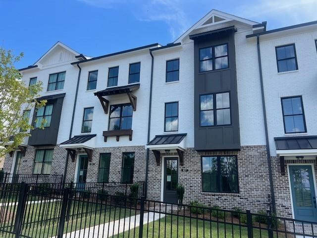 629 Silva Street 128