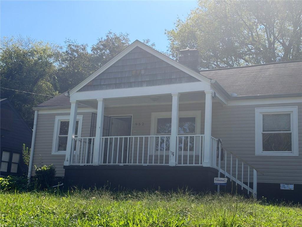 952 Estes Drive SW