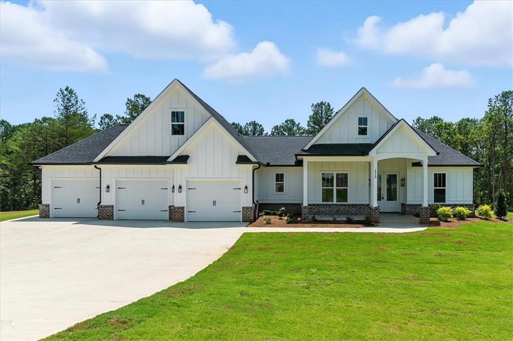 Hawks Crest - Residential