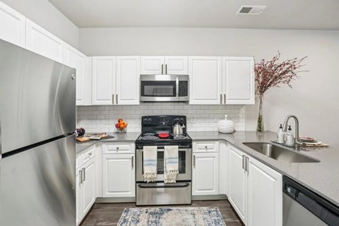 Apartment For Rent - 405 Phillip Boulevard #1305<br/> Lawrenceville, GA 30046
