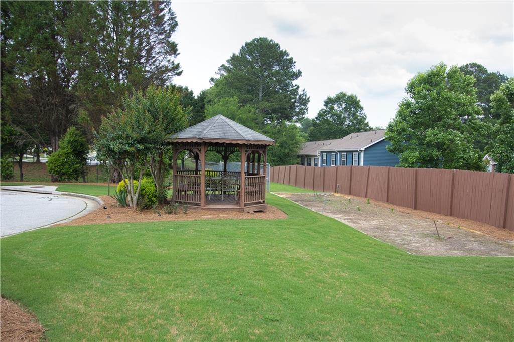 942 Village View Circle, Loganville, Georgia image 25