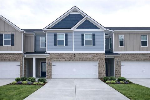 Townhouse For Sale - 6355 Warbler Court<br/> Clayton County, Morrow, GA 30260