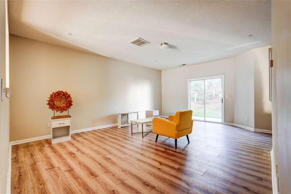 2837 Laurel Ridge Circle