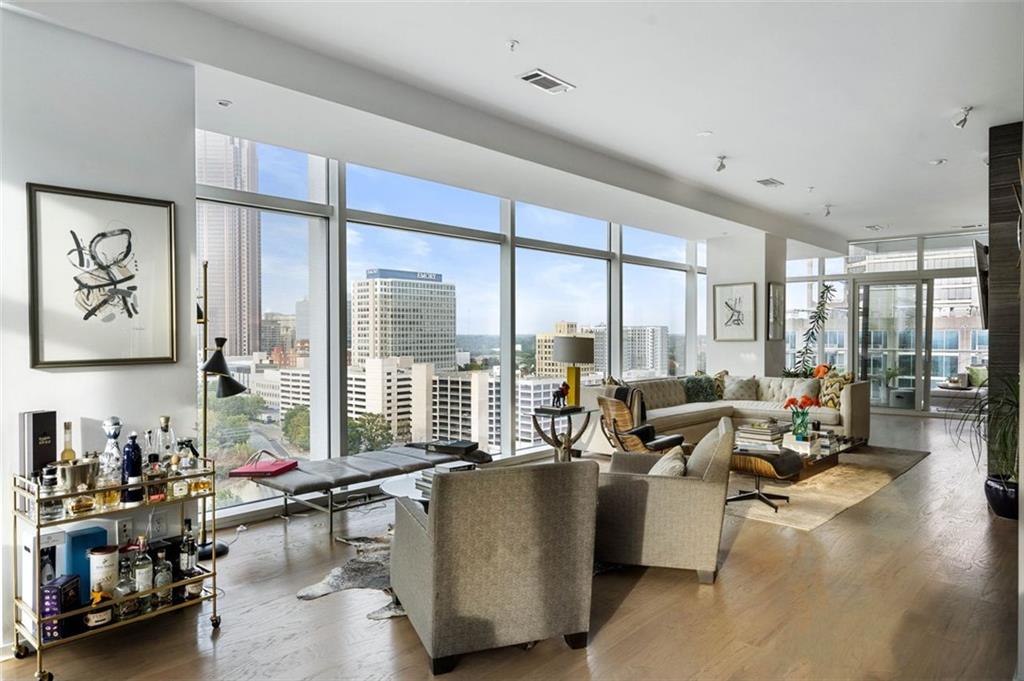 45 IVAN ALLEN JR Boulevard NW 1702