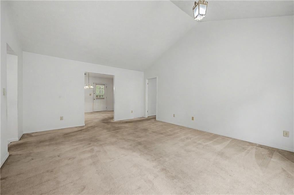 2847 Kathryn Circle SW