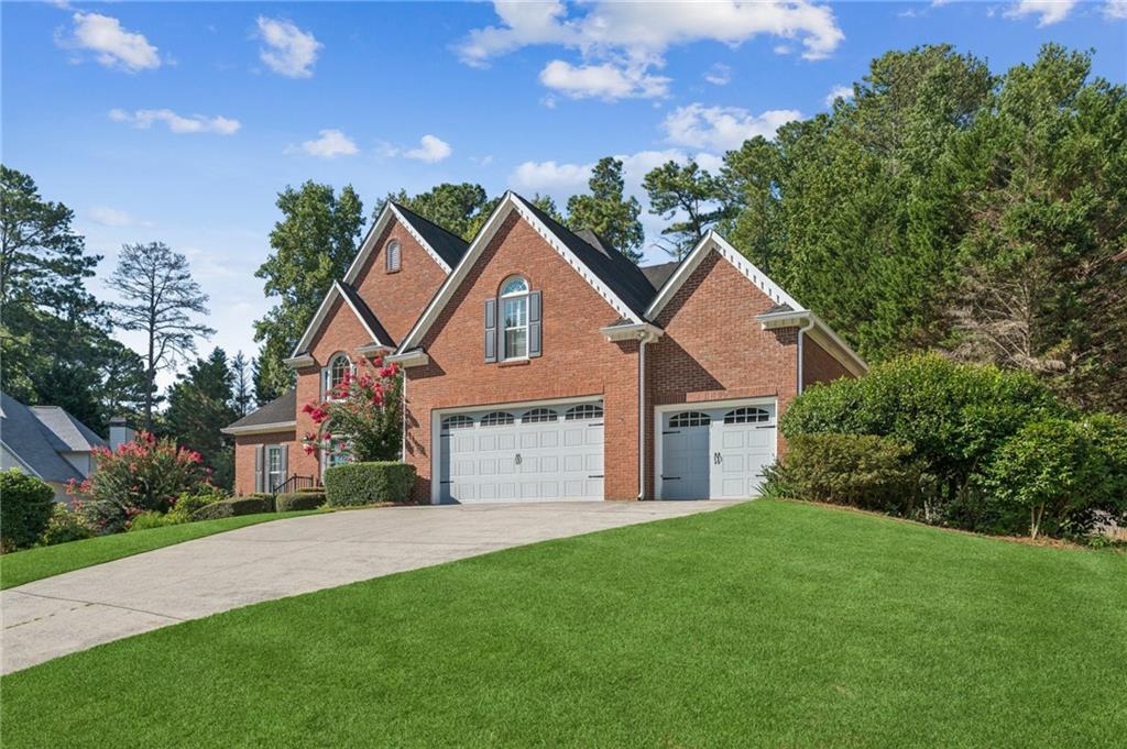 443 Chatfield Pointe NW