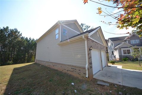 A home in Ellenwood