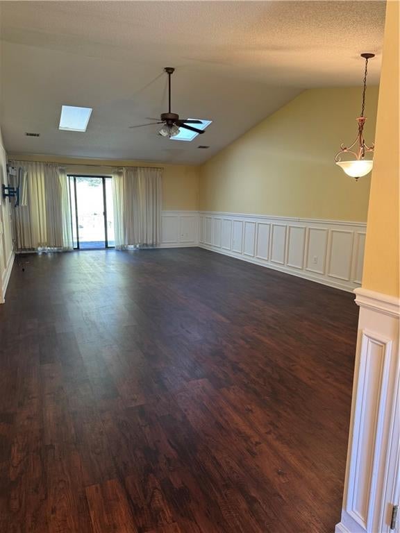 7177 Woodridge Lane