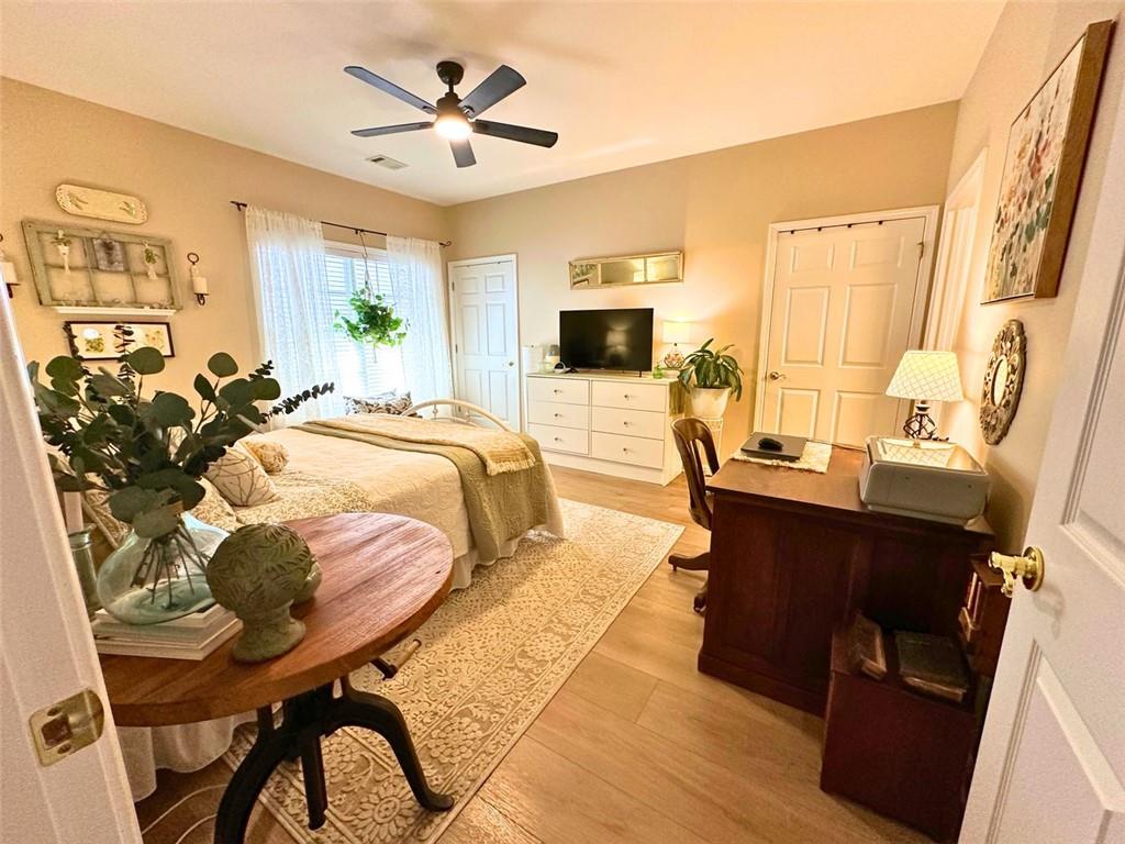 Friendship Corners - Residential