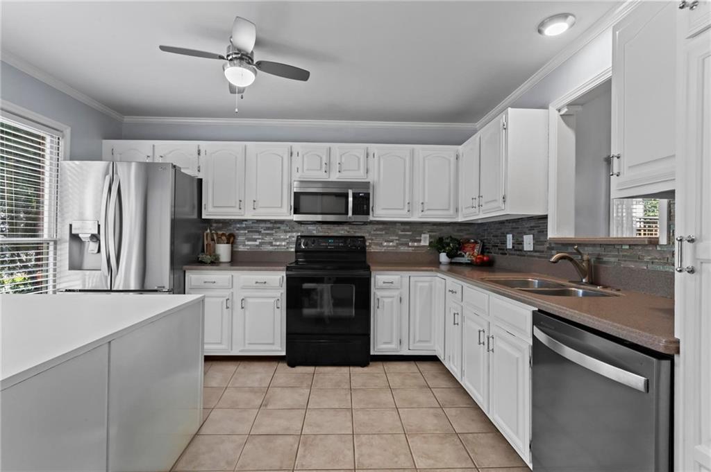 2003 Falcon Glen Court