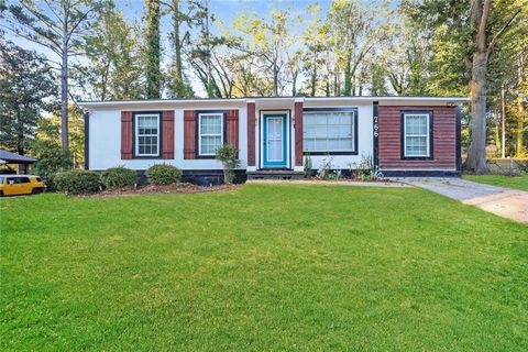 Homes For Sale - 766 Cascade Drive<br/> Forest Park, GA 30297