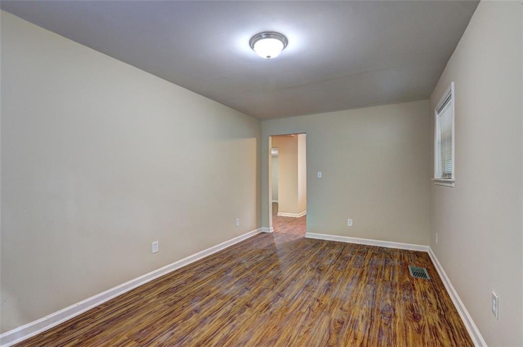 5164 Phillips Drive, Forest Park, Georgia image 7