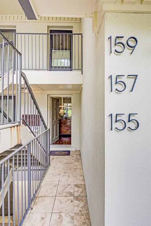 157 Maribeau Square NW