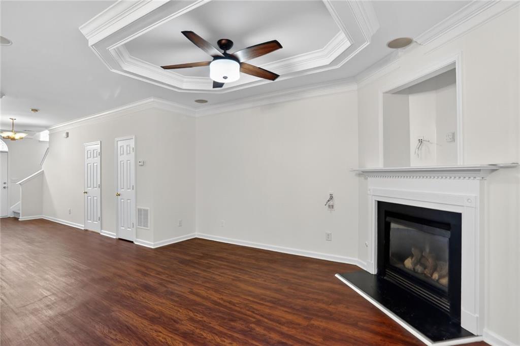 1794 N Umberland Way SE