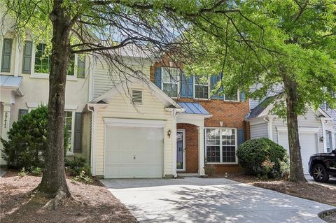 Townhouse For Sale - 2779 Ashleigh Lane<br/> Alpharetta, GA 30004
