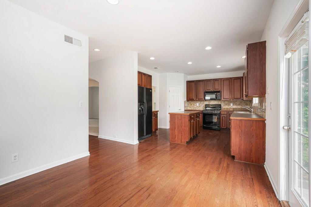 7280 Wright Drive, Atlanta, Georgia image 9