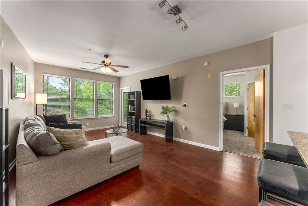 898 Oak Street SW 1301