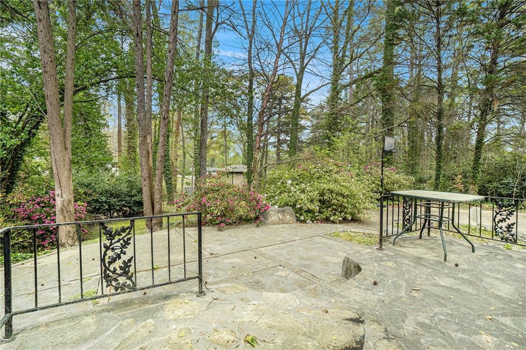 459 Thackery Place, Atlanta, Georgia image 21