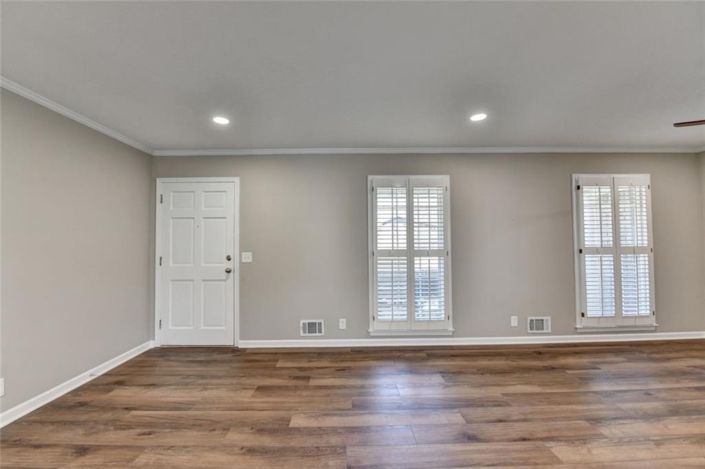 4461 S Roberts Drive