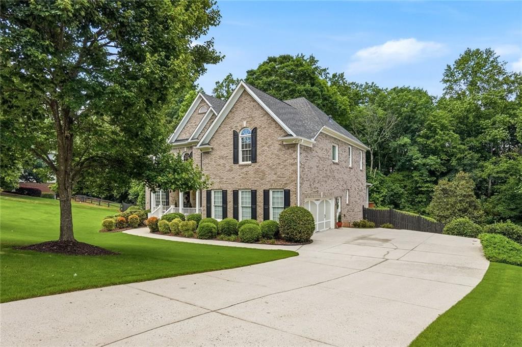 5835 Catalpa Court