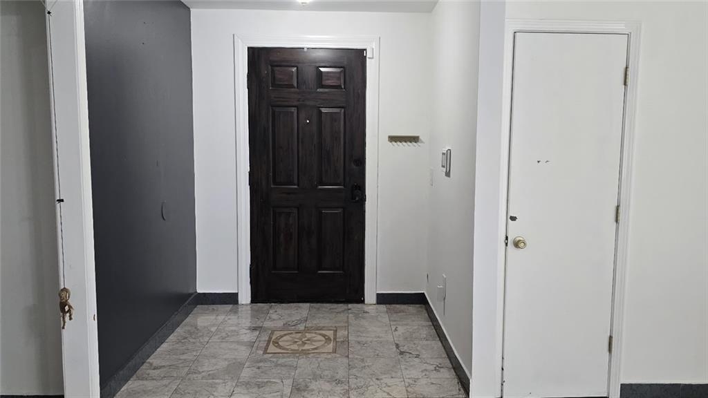 961 Sunnybrook Drive